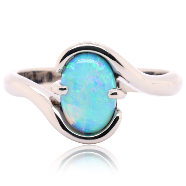 Opal Engagement Rings - top tips | Opals Down Under