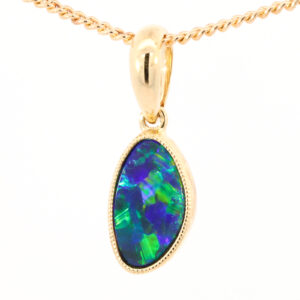 Yellow Gold Blue Green Australian Doublet Opal Pendant Necklace