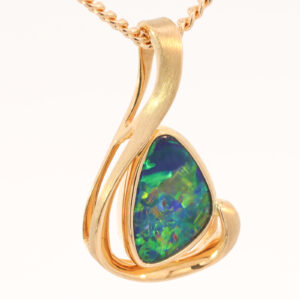 Yellow Gold Blue Green Yellow Orange Australian Doublet Opal Pendant Necklace