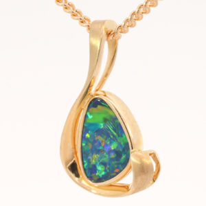 Yellow Gold Blue Green Yellow Orange Australian Doublet Opal Pendant Necklace